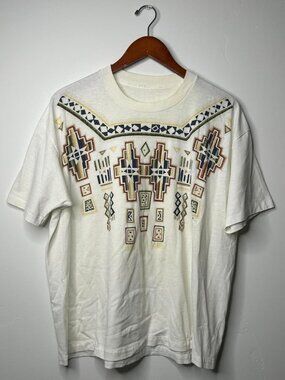 90s Native American Tee no tag about a size large check measurements
